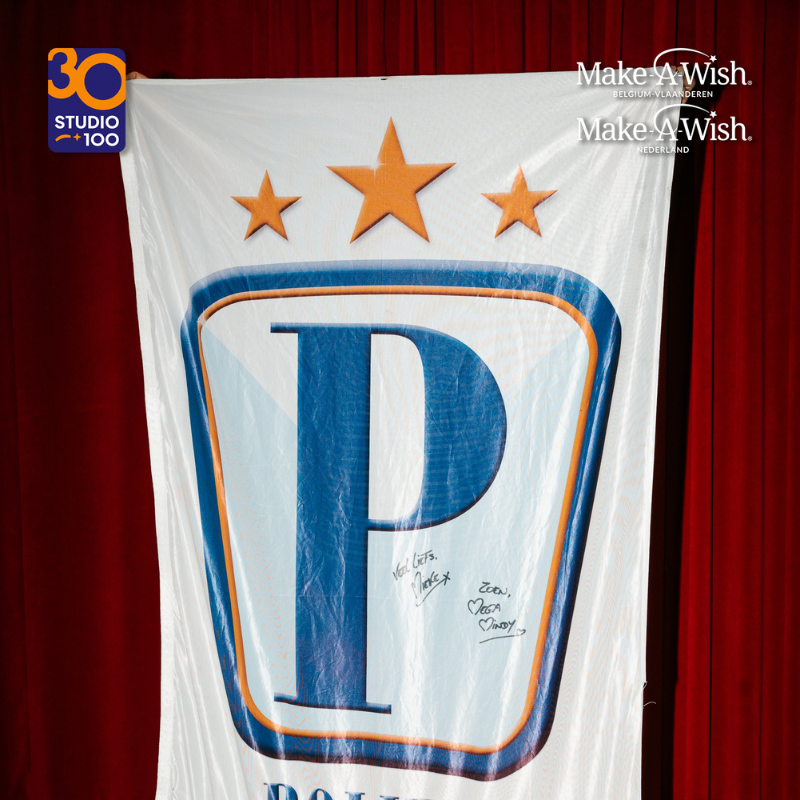 Originele Mega Mindy politie vlag (gesigneerd)