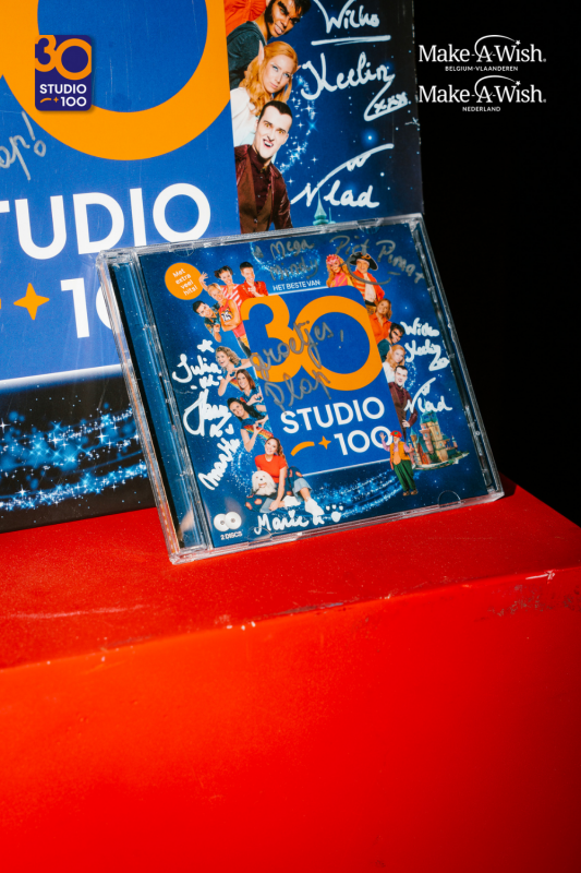CD en vinyl 30 jaar Studio 100 (gesigneerd)
