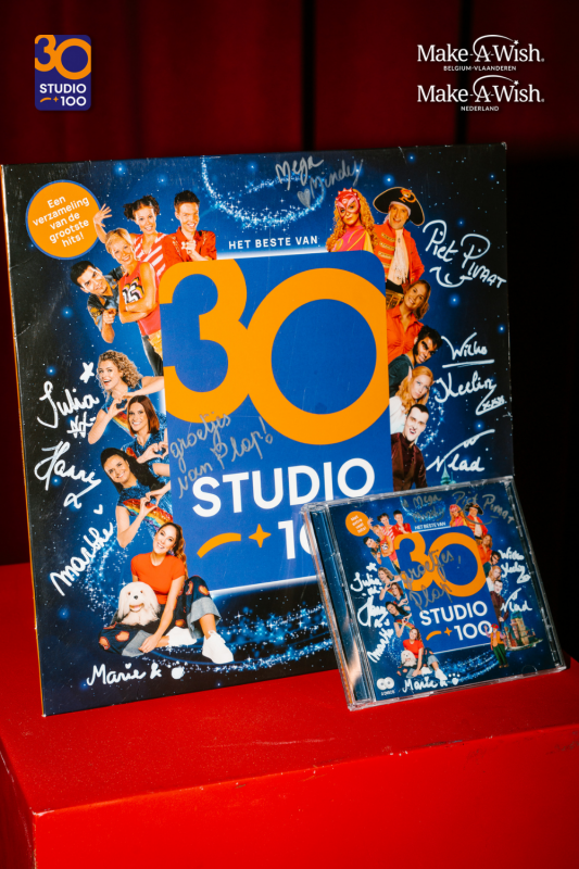 CD en vinyl 30 jaar Studio 100 (gesigneerd)